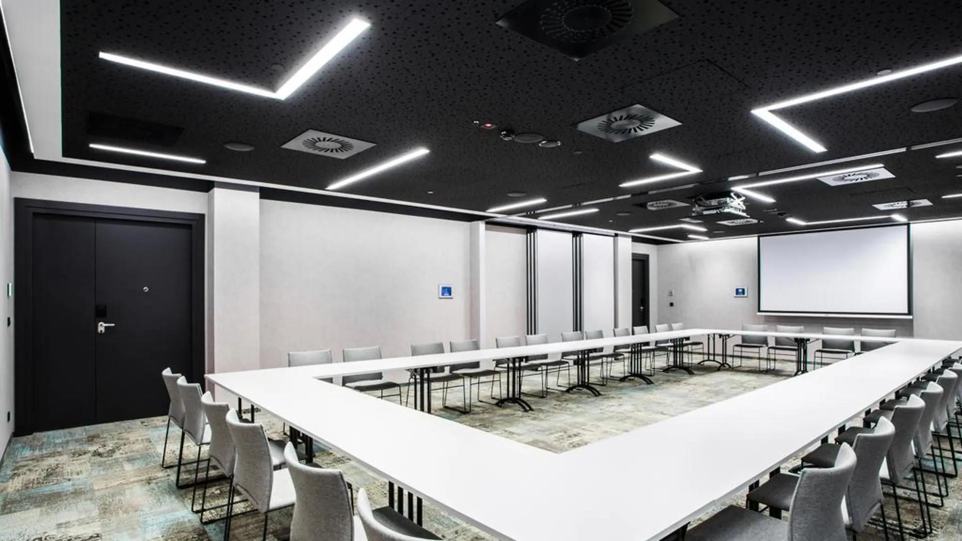 Ibis Styles Warszawa City Varşova